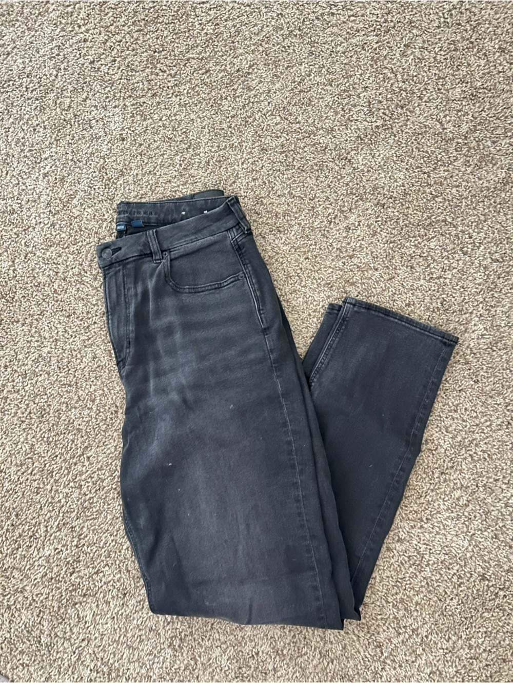 American Eagle Outfitters Women’s Mom Straight Jeans in Black